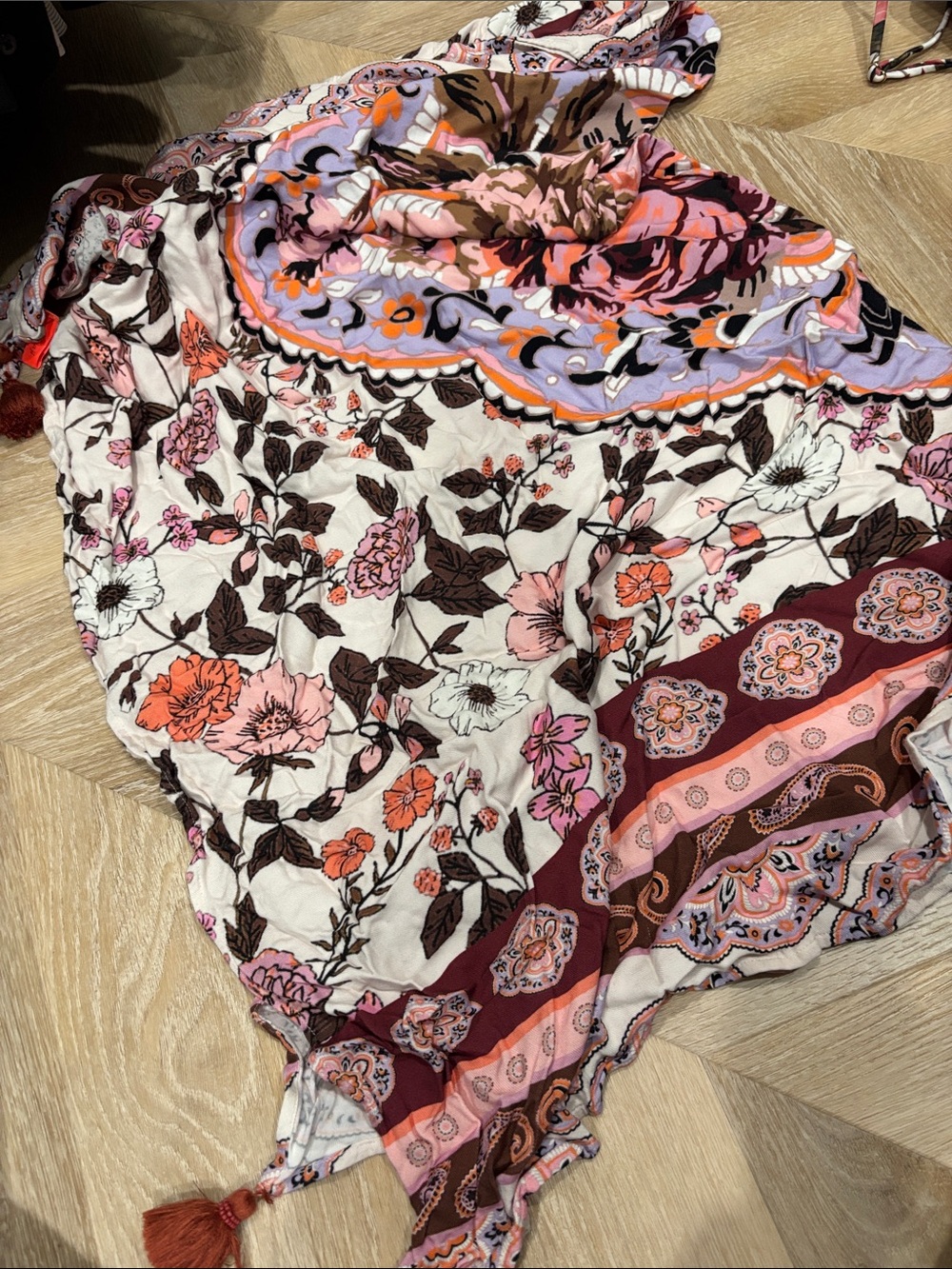 Pretty floral print saarong